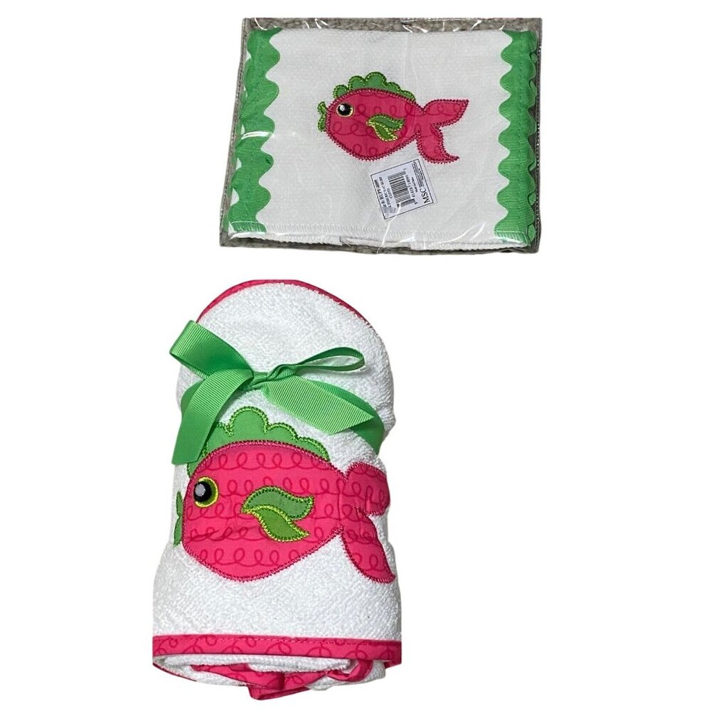 Mainstreet Collection 2pc set Fish pink green hooded towel burp cloth Baby GIFT